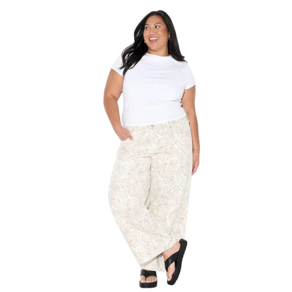 Wild Fable Women's‎ Tan Snakeskin Low Rise Baggy Rigid Denim Jeans Size 17